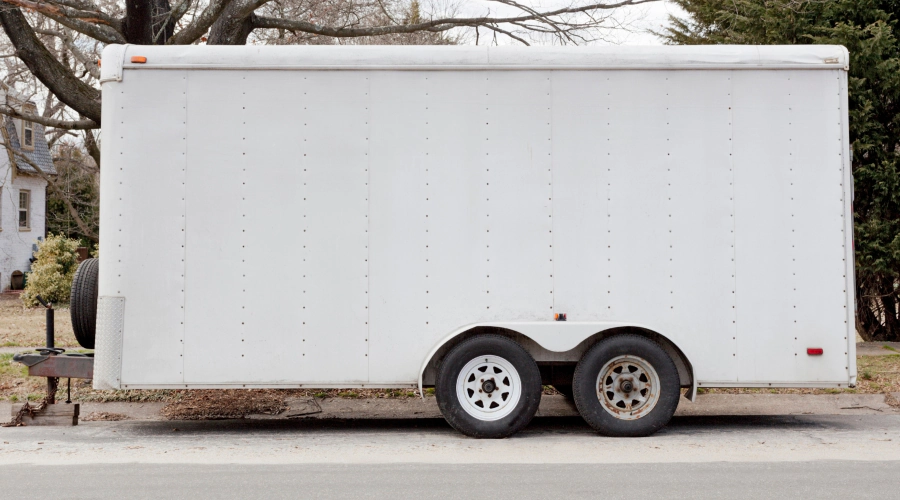 white trailer for towing